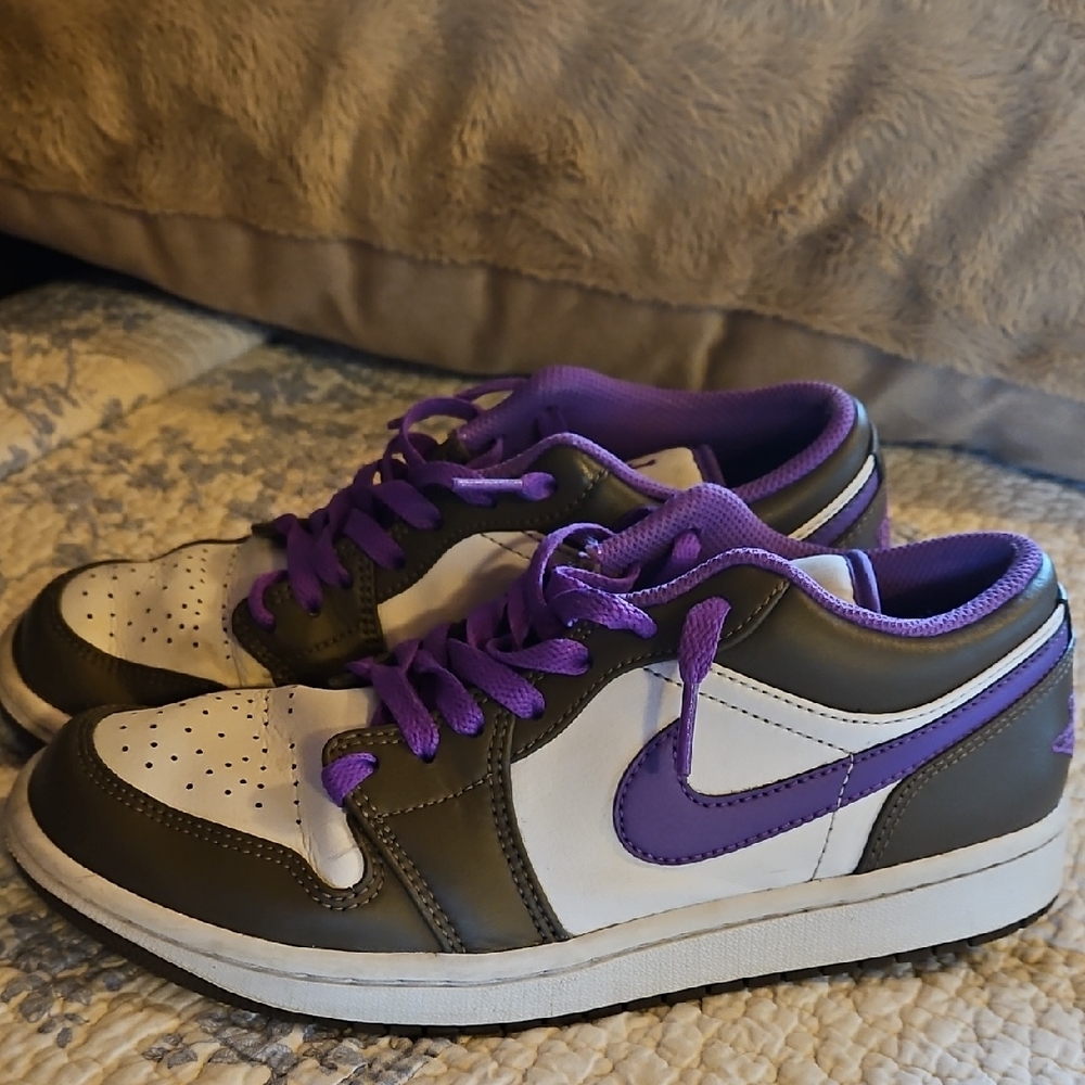 Air Jordan 1 Low EU 40